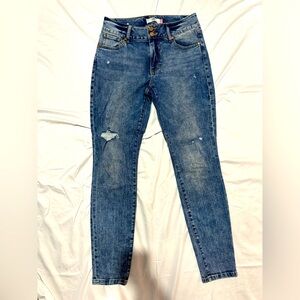 Cabi cinch skinny size 6